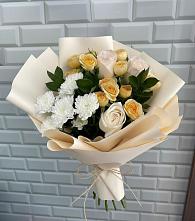 Букет цветов из:  Розы и Хризантемы в Аткарске