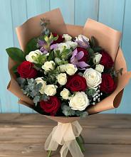 Букет цветов из:  Розы и Альстромерии в Аткарске