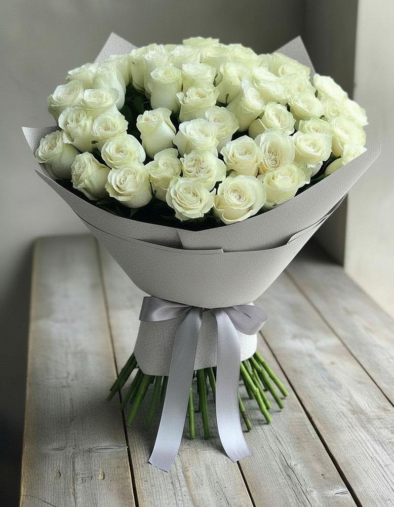 Букет 35 Белых роз в Аткарске