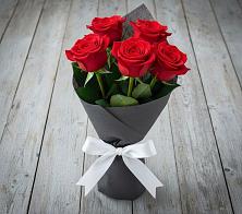 Букет 5 Красных роз Эдлесс Лав #REPLACE_PRED# Аткарске