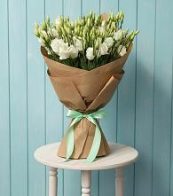 Букет цветов из:  Лизиантусы в Аткарске