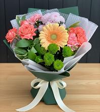 Букет цветов из:  Гвоздики, Розы, Герберы и Хризантемы в Аткарске