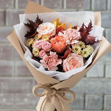 Букет цветов из:  Гвоздики, Хризантемы и Розы в Аткарске