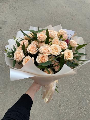 Букет Кремовые розы Латте в Аткарске