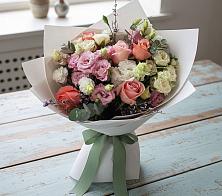 Букет цветов из:  Розы, Лизиантусы и Гвоздики в Аткарске