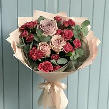 Букет цветов из:  Гвоздики и Розы в Аткарске