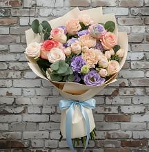 Букет цветов из:  Розы, Лизиантусы и Гвоздики #REPLACE_PRED# Аткарске